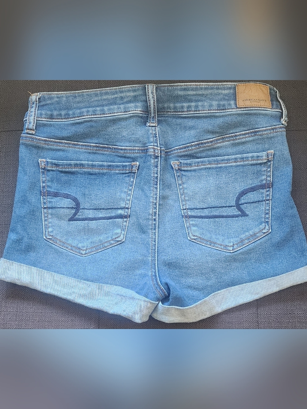 American Eagle Outfitters Blue Denim Cuffed Women's Shorts Size 10 - Picture 10 of 12